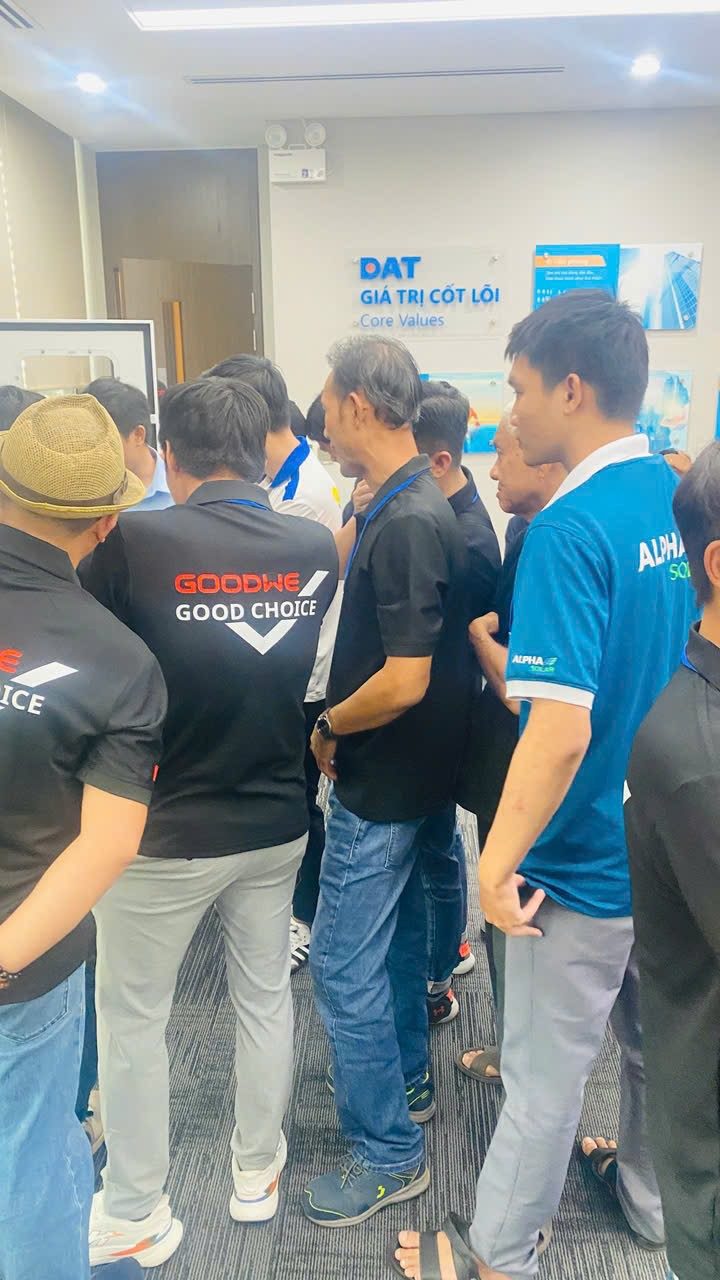 Buổi chuyển giao công nghệ hợp tác 2 bên giữa Goodwe và Alpha Solar